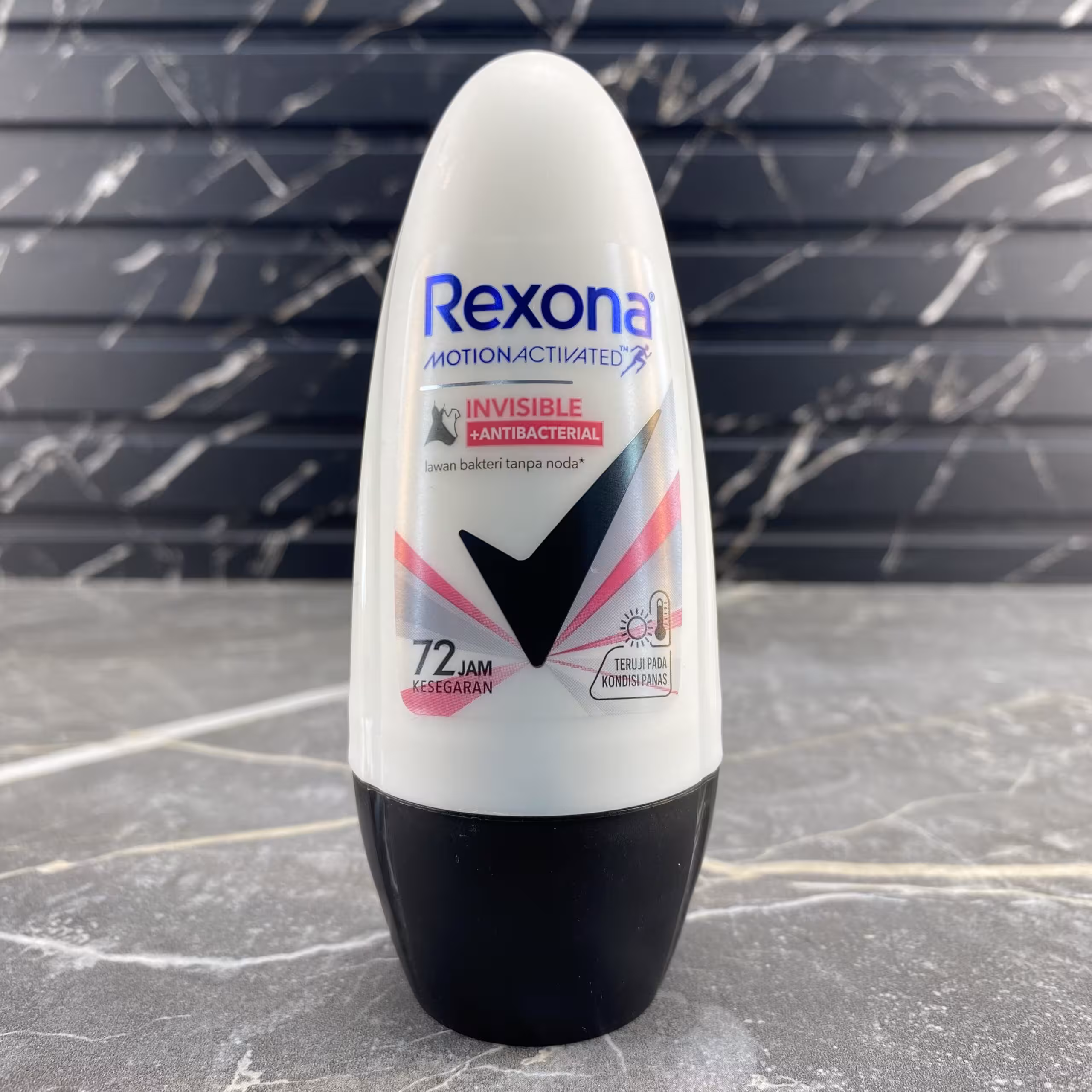 مام رول دئودورانت زنانه رکسونا مدل Invisible  Antibacterial حجم 45 میل