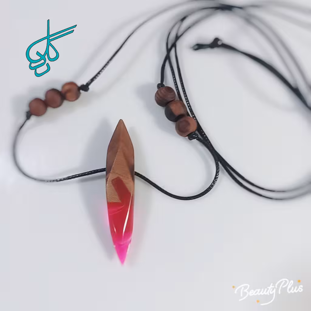 خرید گردنبند دست ساز ترکیبی چوب و رزین به همراه مهره کیفیت عالی در رنگ بندی متنوع کد 1515552 - ردگل