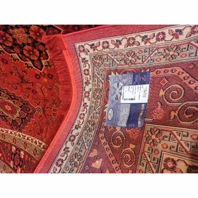 فرش ماشینی زمرد مشهد مدل کهنه نما زمینه لاکی