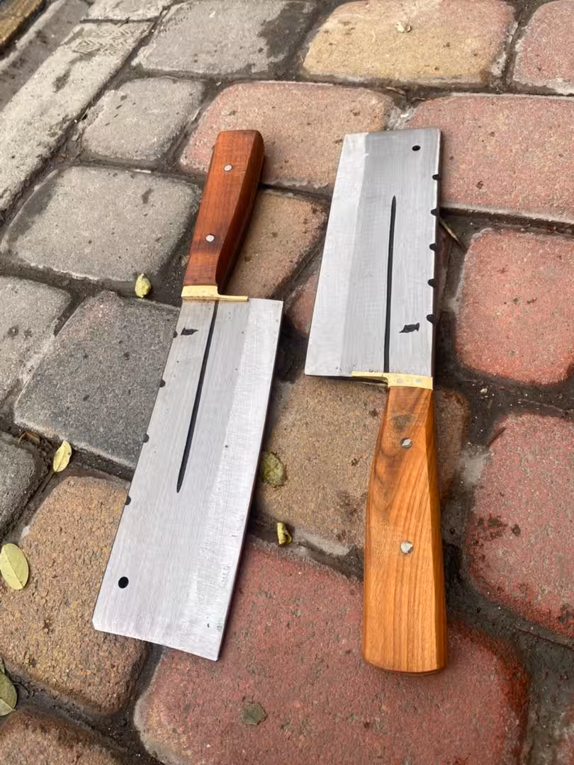 ساتوراستخوان شکن احمد  آهن بر