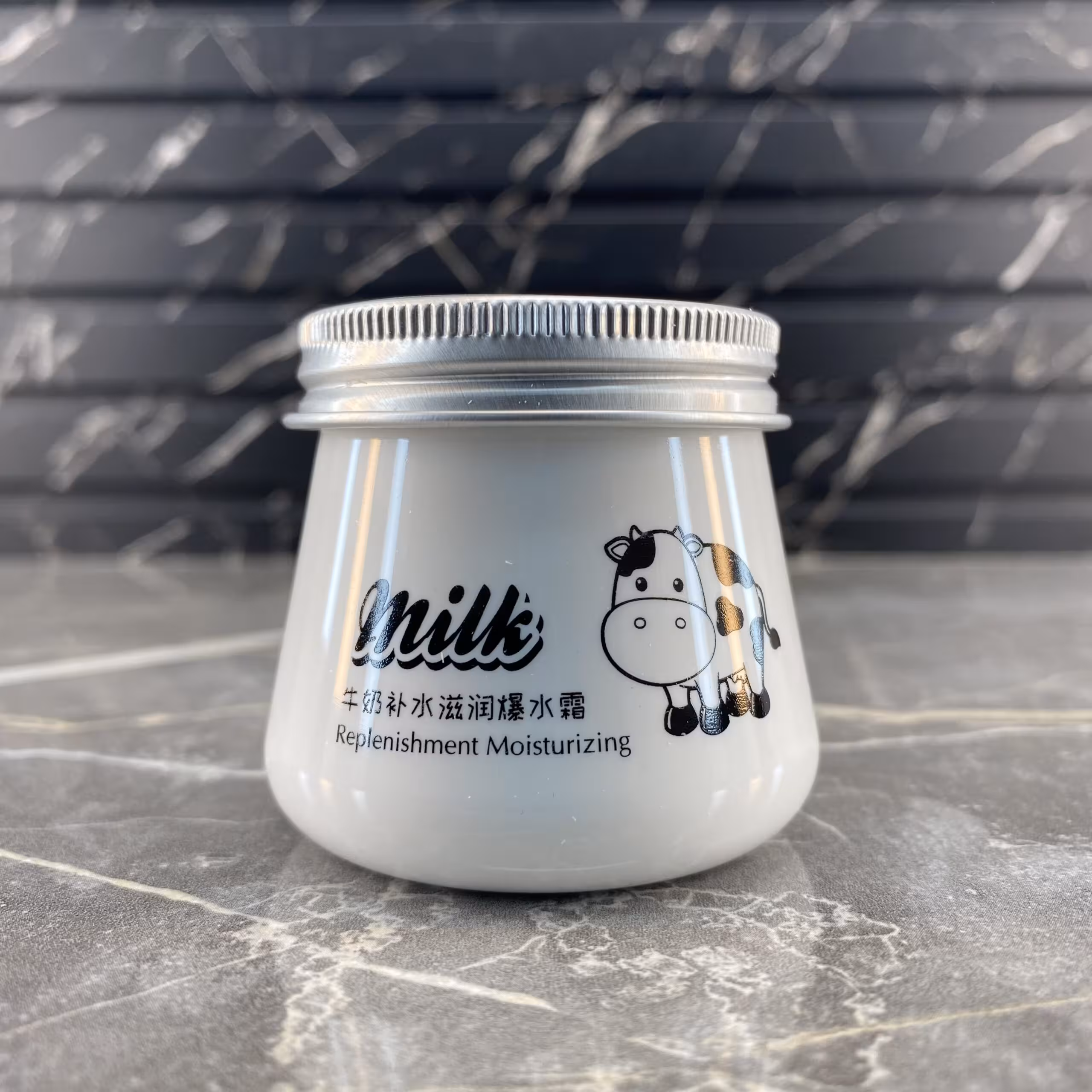 کرم مرطوب کننده ایمیجز images شیر گاو حجم 80 گرم