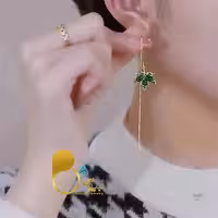 گوشواره برگ سبز بخیه ای