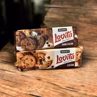 کوکی لاویتا روشِن با مغزهای شکلاتی و شکلات تلخ