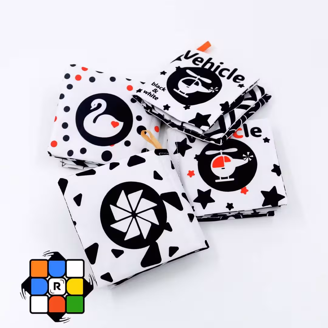 کتاب پارچه ای مربع سیاه و سفید