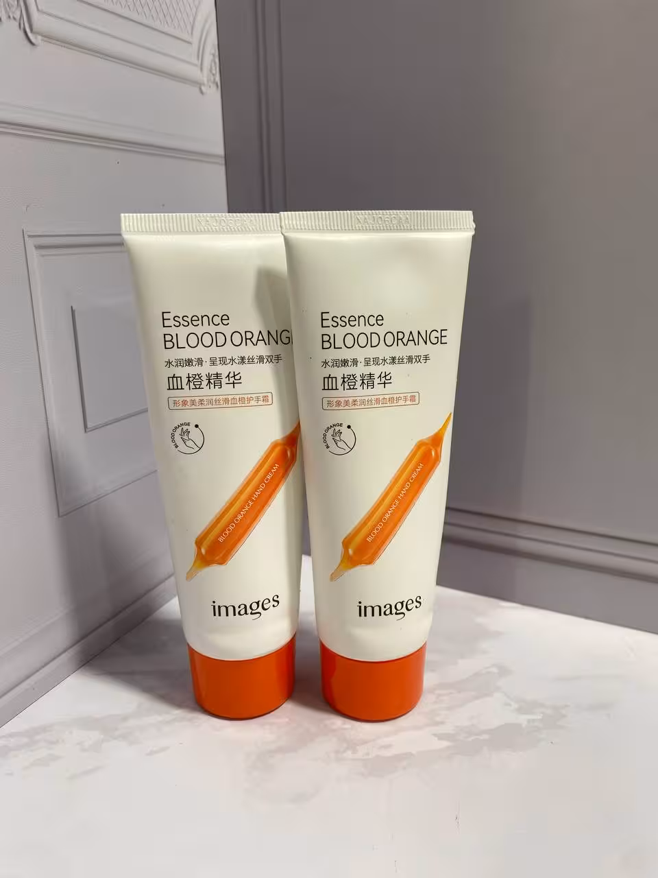 کرم دست روشن کننده پرتقال خونی ایمیجز
