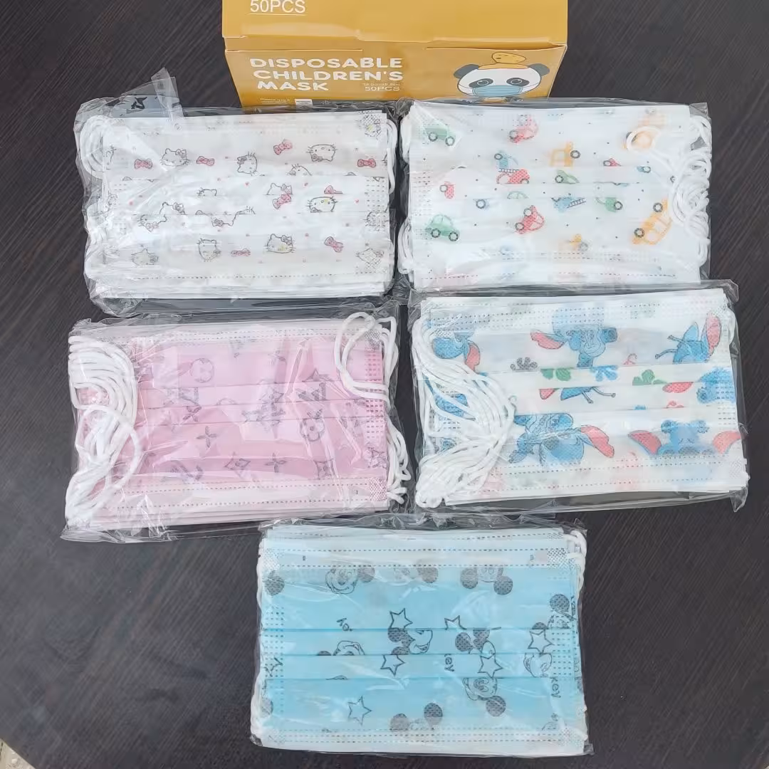 ماسک سه لایه پرستاری کودک جعبه 50تایی وارداتی
