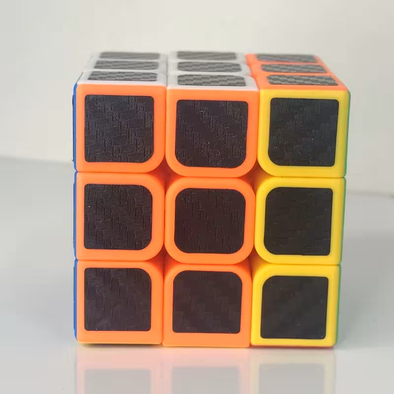 مکعب روبیک 3 در 3 در قیمت های مختلف اسباب بازی 2