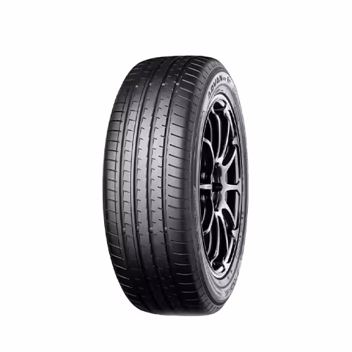 لاستیک یوکوهاما 235/50R 18 گل ADVAN V61 (تاریخ تولید 2025)