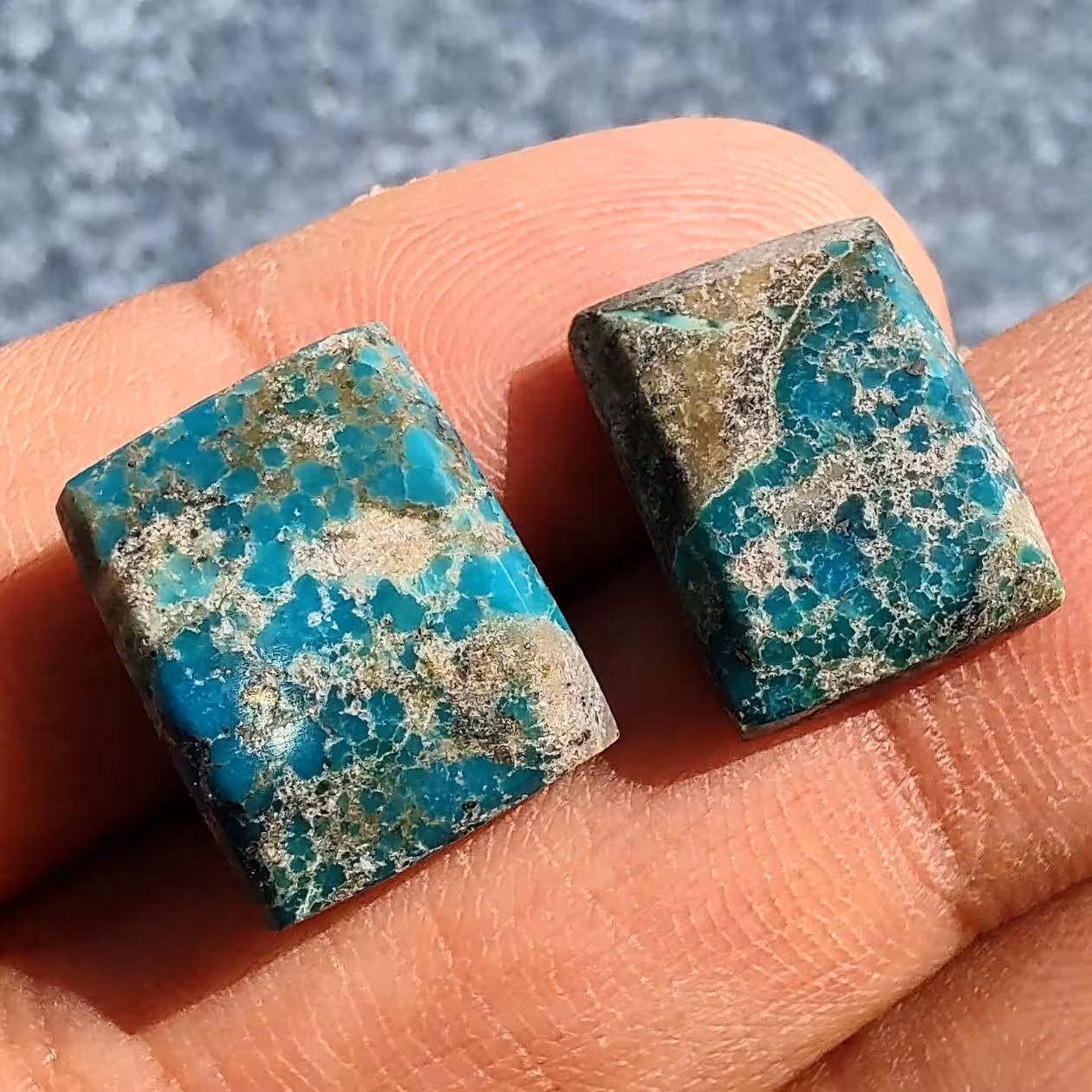 یک جفت نگین فیروزه سبزآبی