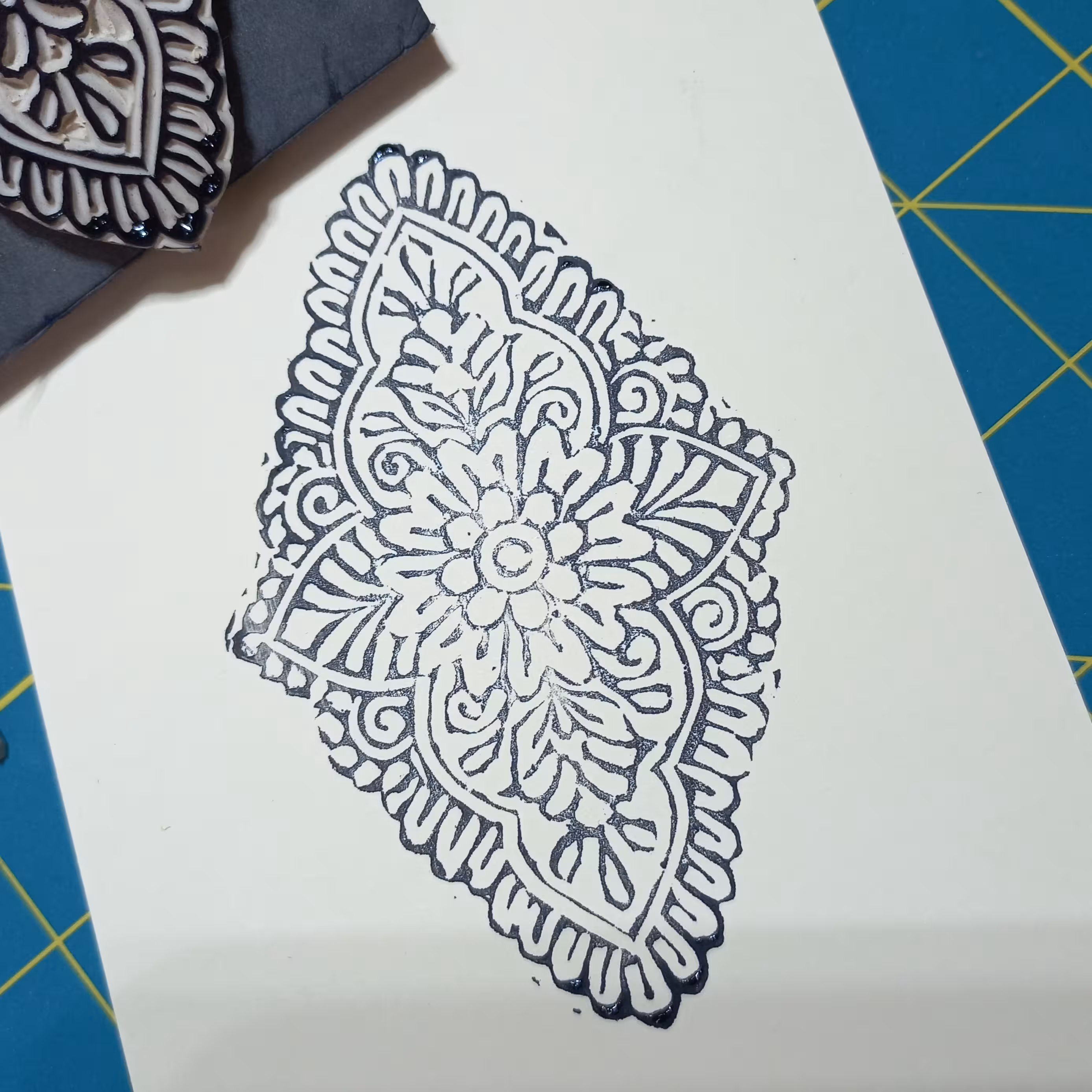 مهر دستساز لینو طرح سنتی 4