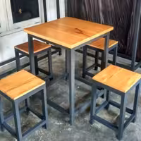 میز چهار نفره