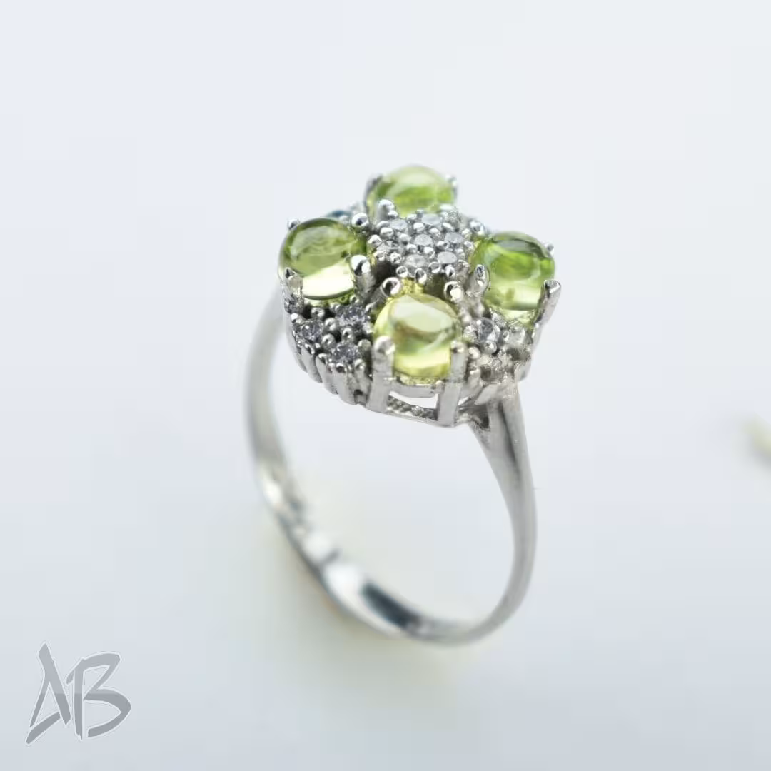 انگشتر نقره زنانه زبرجد اصل چهار نگین عیار 925 آقابزرگ کد 638