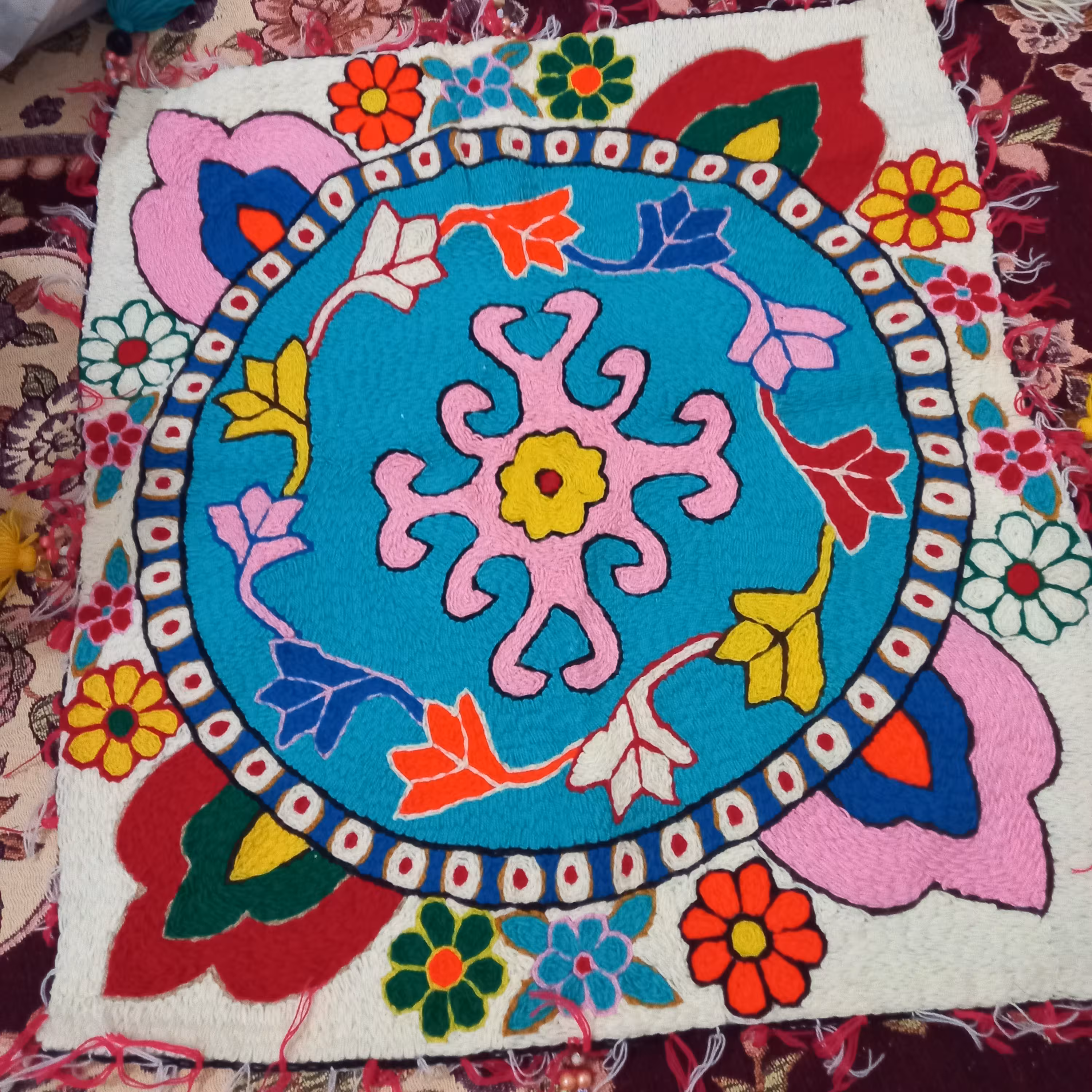 رومیزی  قلاب بافتنی