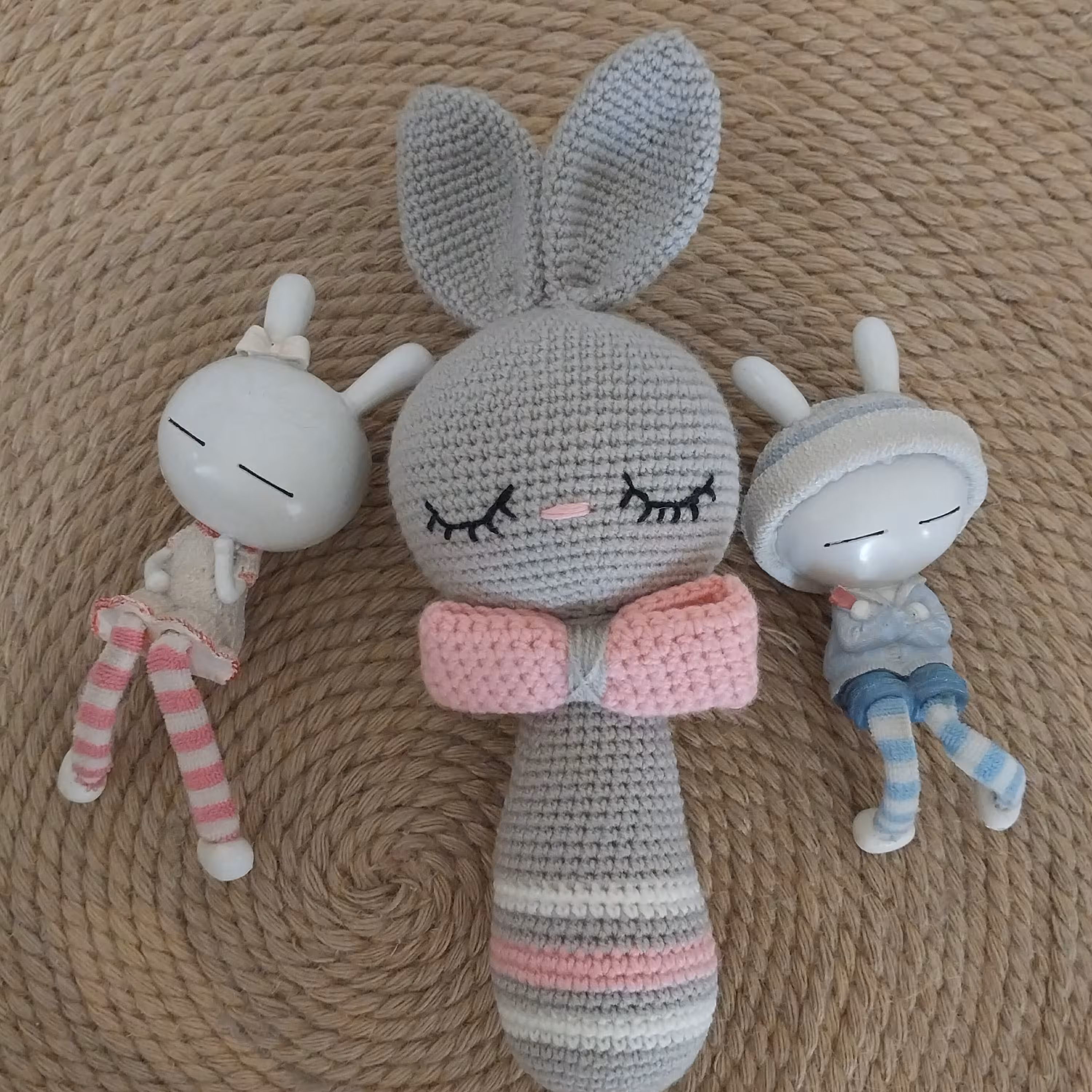 عروسک جغجغه بافتنی طرح خرگوش