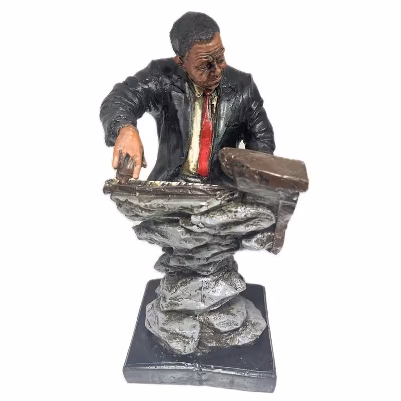 مجسمه پیانیست