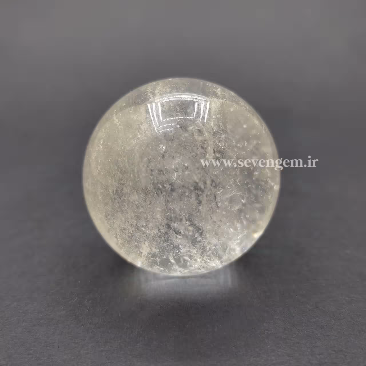 گوی کریستال کوارتز یخی (کد386)