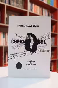 Voices from Chernobyl اثر Svetlana Alexievich