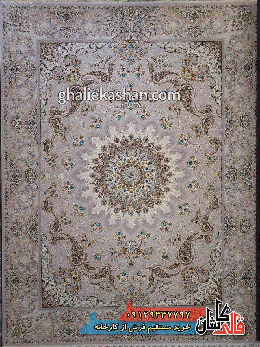 فرش 1200 شانه طرح سفیر زمینه نقره ای کاشان – گل برجسته