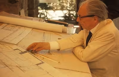 تحقیق همه چیز راجع به فرانك لويدرايت