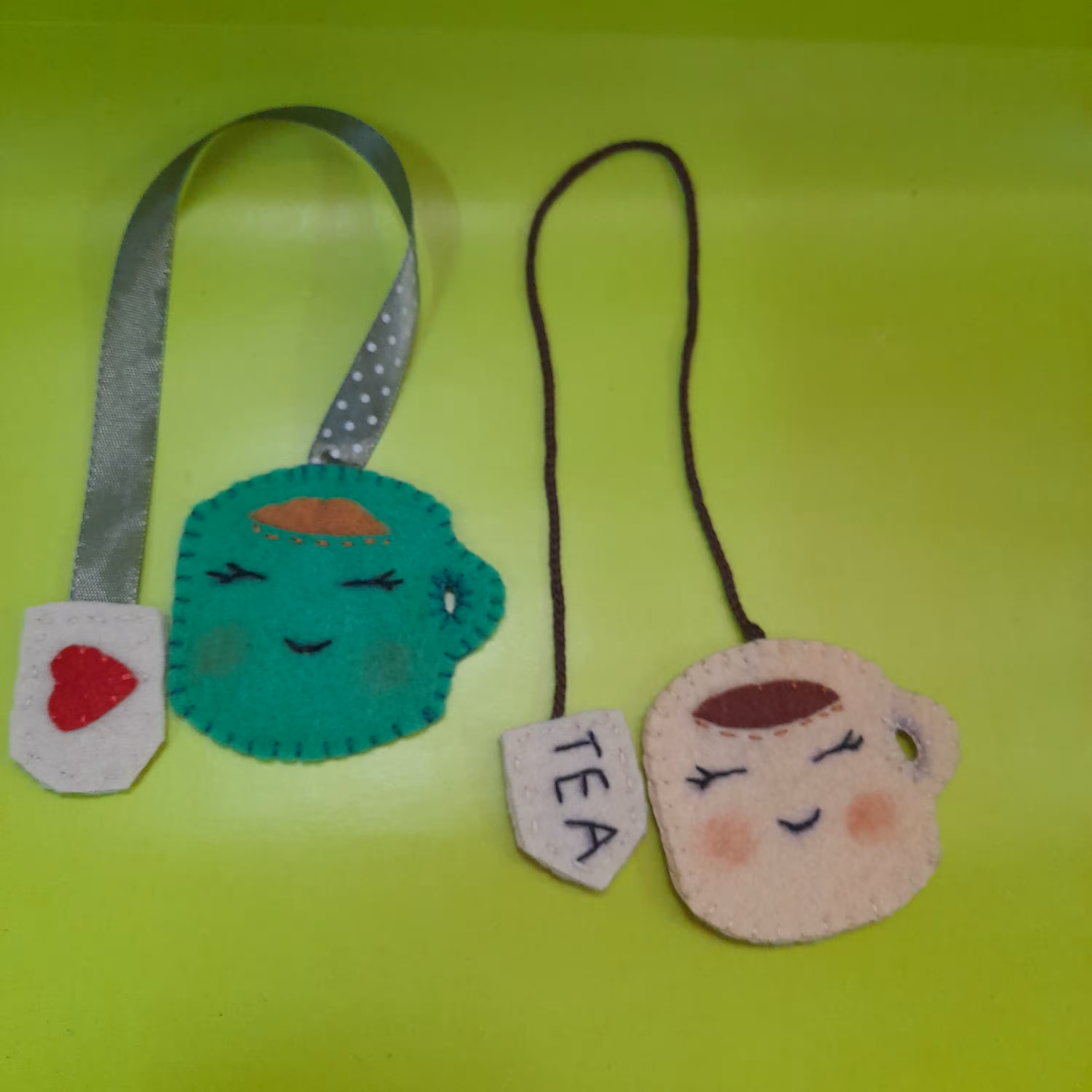 بوک مارک نمدی فنجان خوشگل