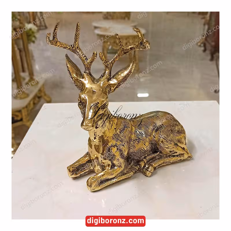 مجسمه برنجی برنزی گوزن نشسته سیاه قلم