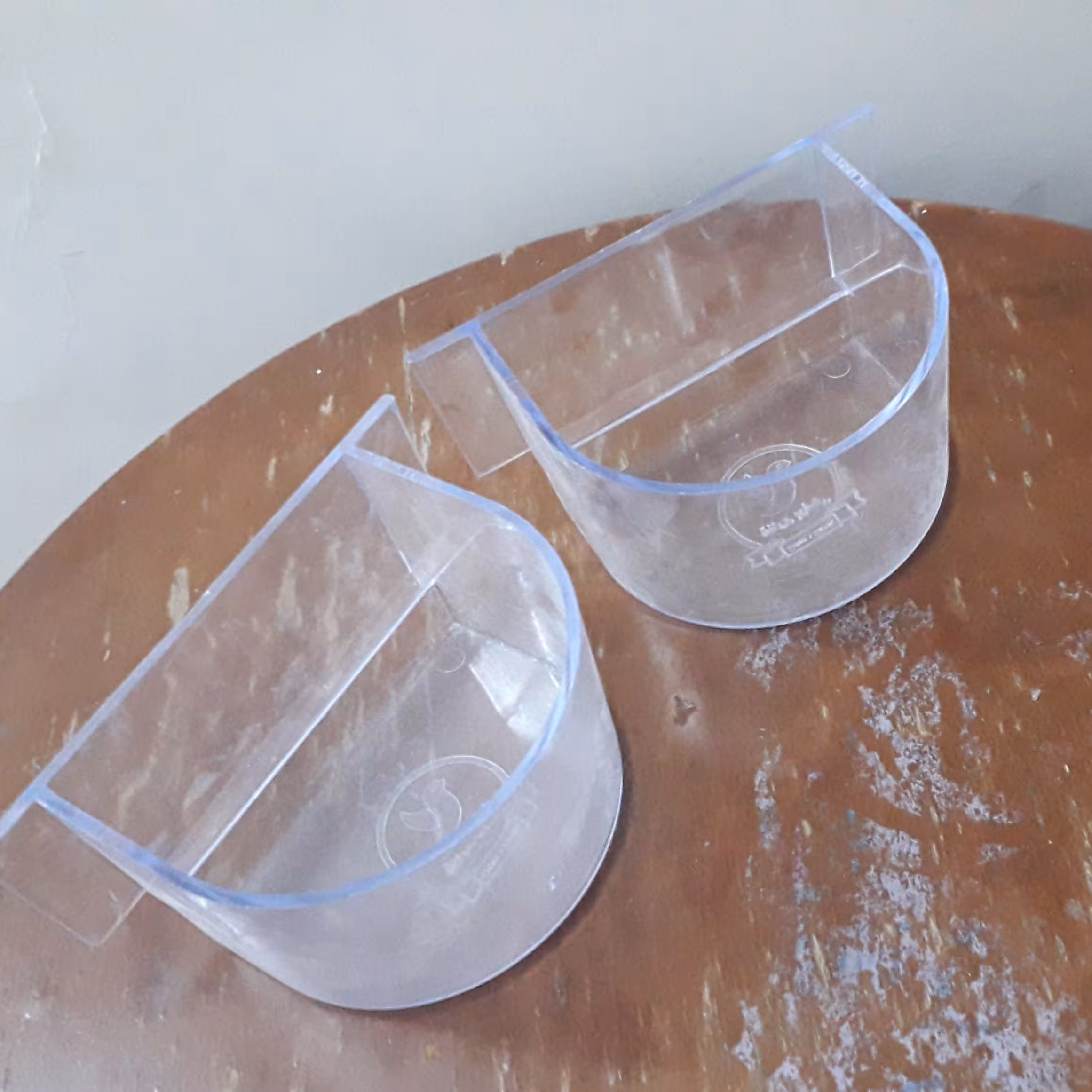 آبخوری و دان خوری شفاف(شیشه ای)مخصوص تمامی قفس ها و پرنده ها