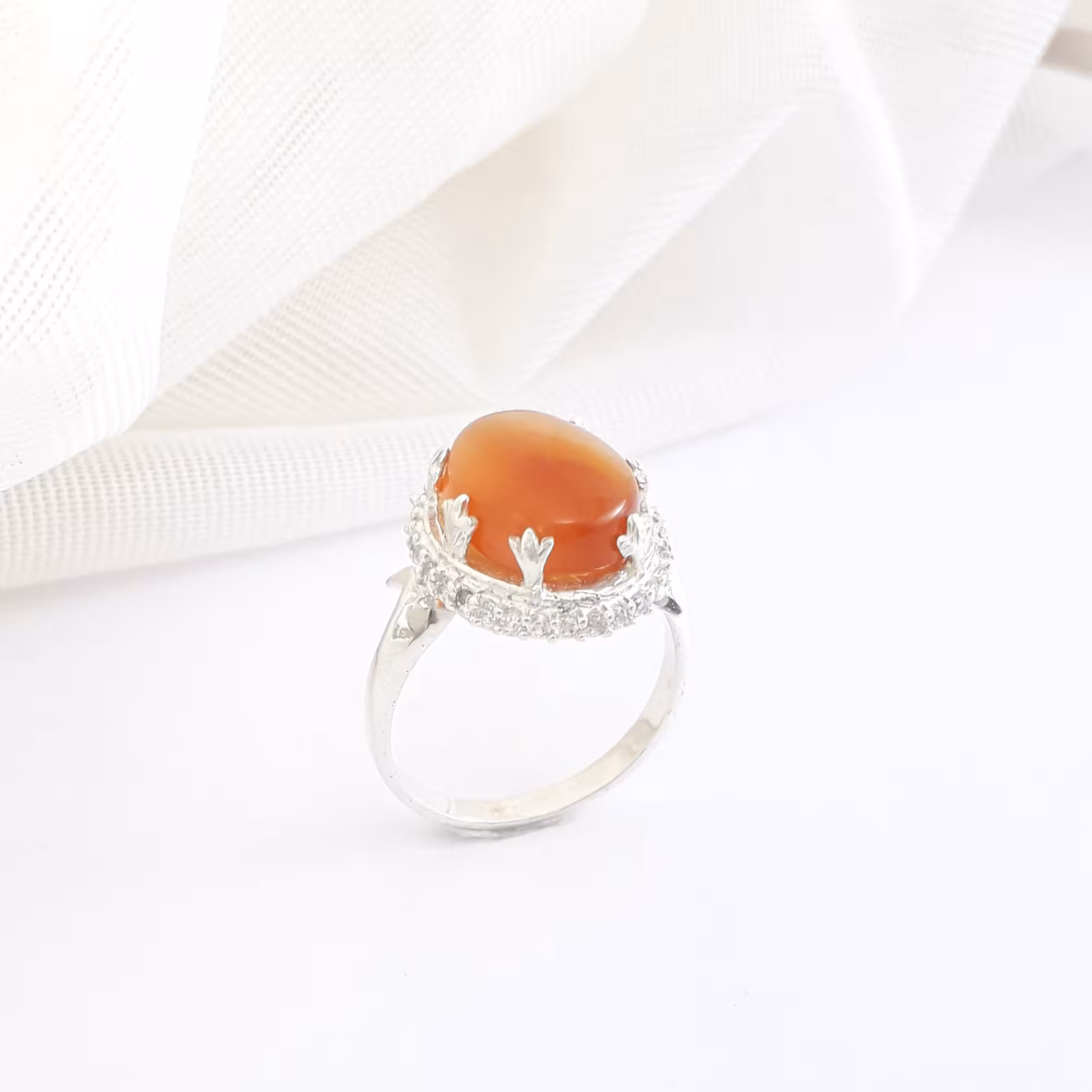 انگشتر نقره زنانه عقیق یمنی کد 46