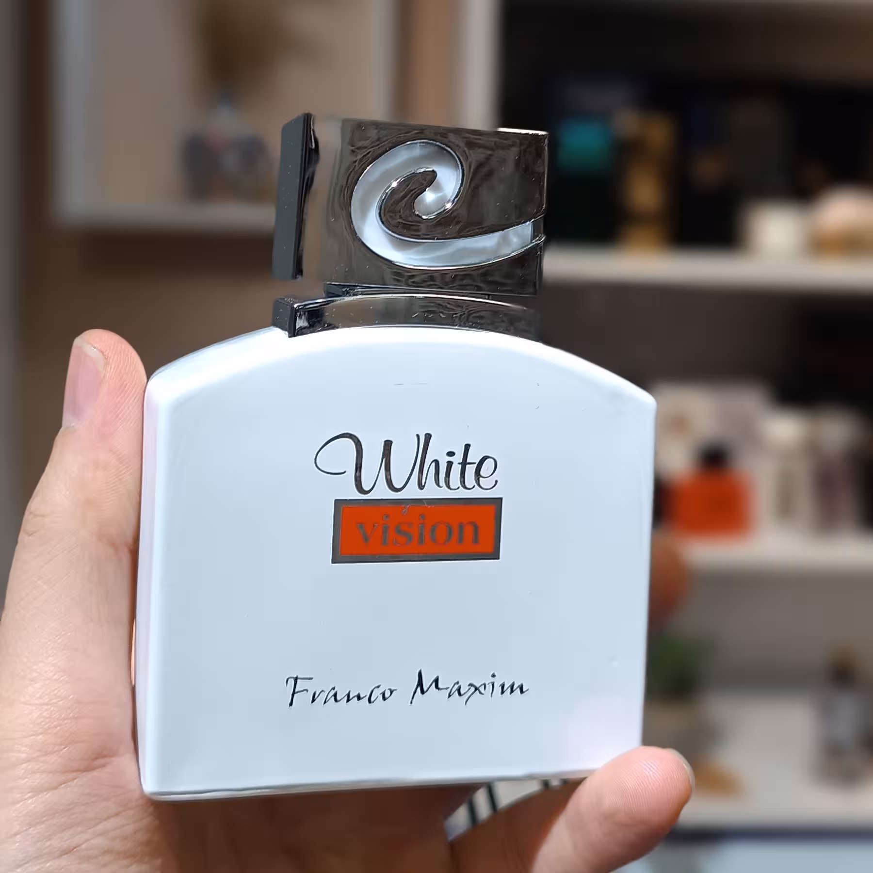 عطر و ادکلن دمونت پاریس مدل وایت ویژن 100 میل DUMONT PARIS WHITE VISION