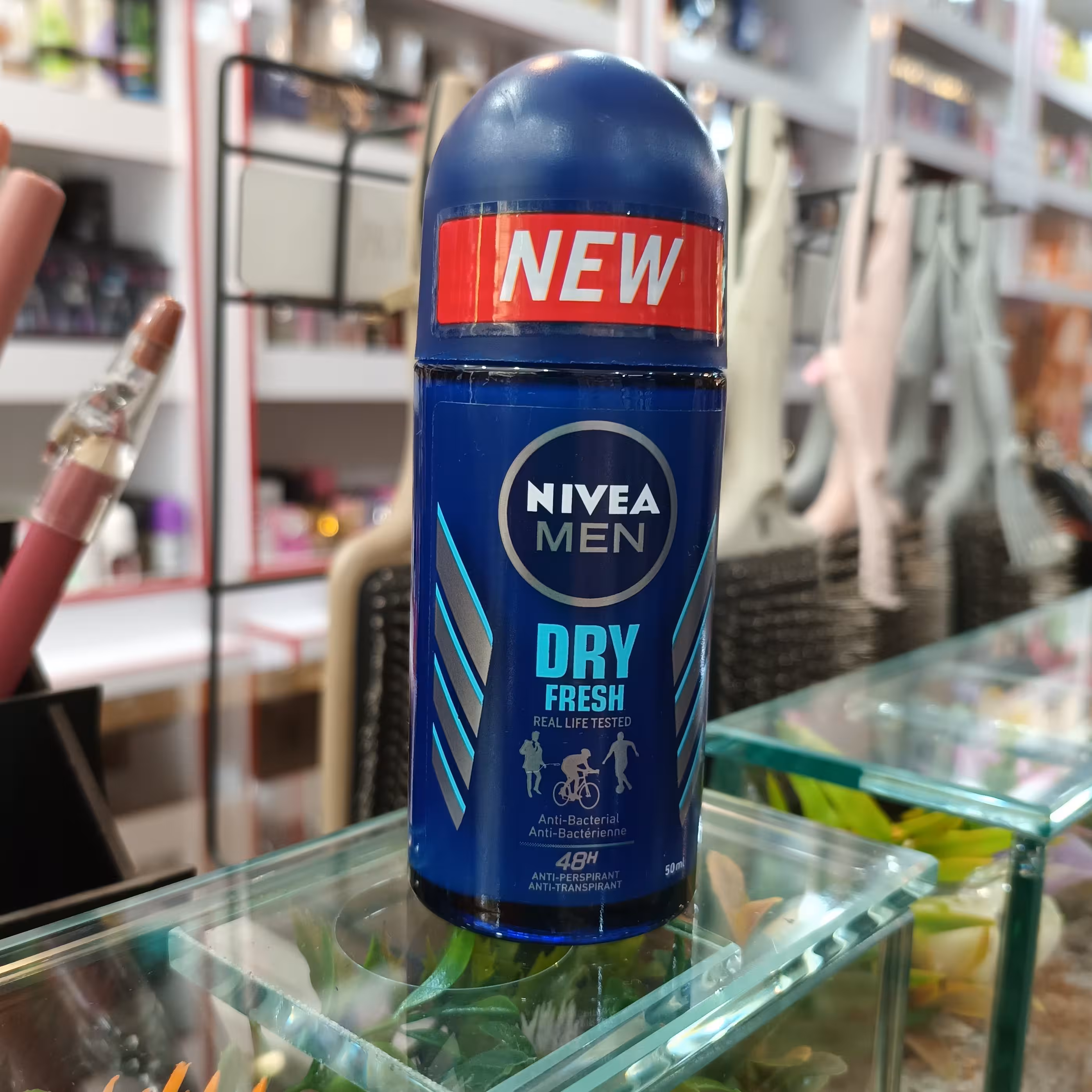 مام رولی نیوآNIVEA مدل DRY FRESH 
