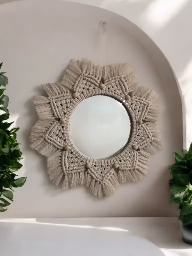 آیینه مکرومه بافی