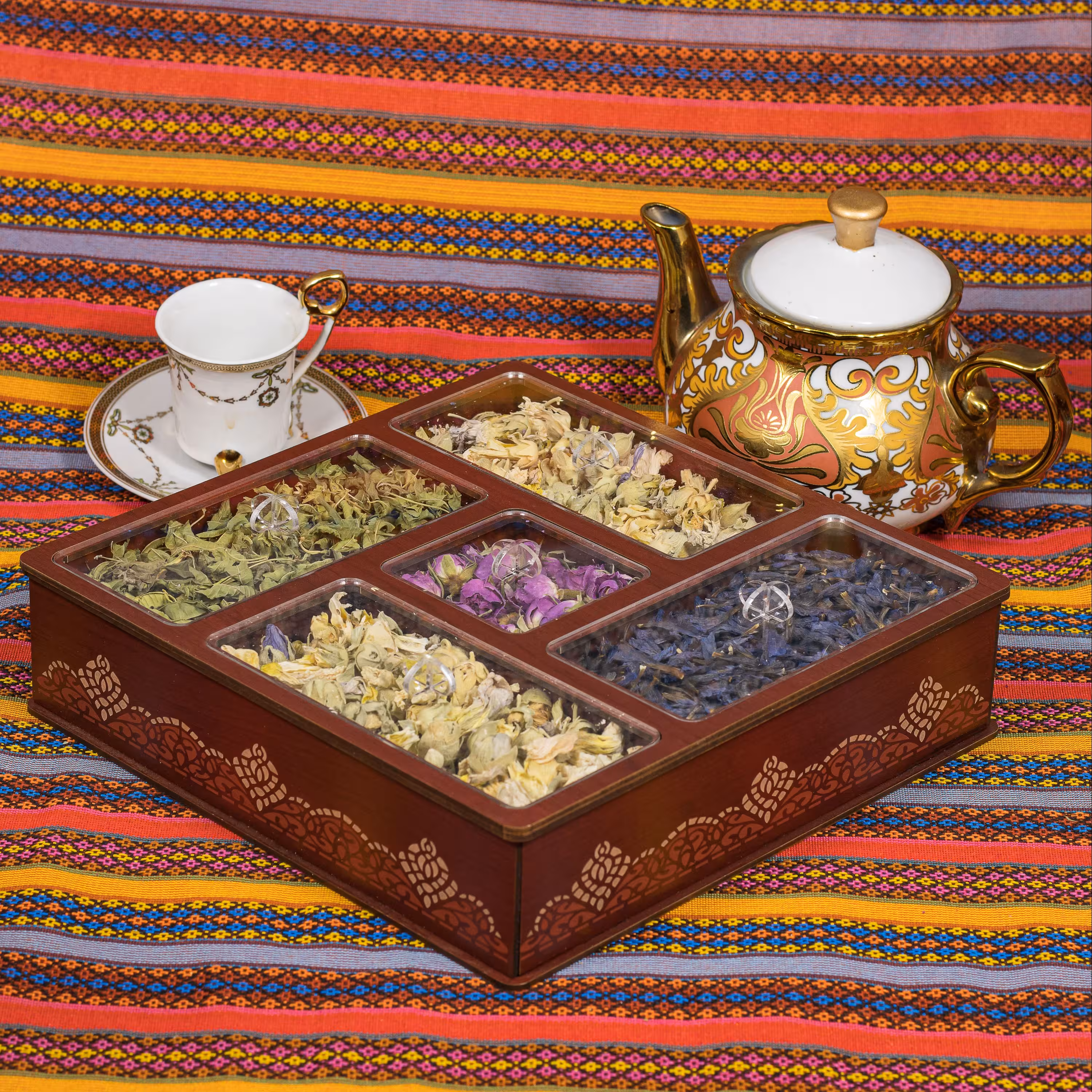 جعبه و باکس پذیرایی چوبی مدل لوکسی کد5m جهت دکوراسیون وهدیه مناسب دمنوش وآجیل و 