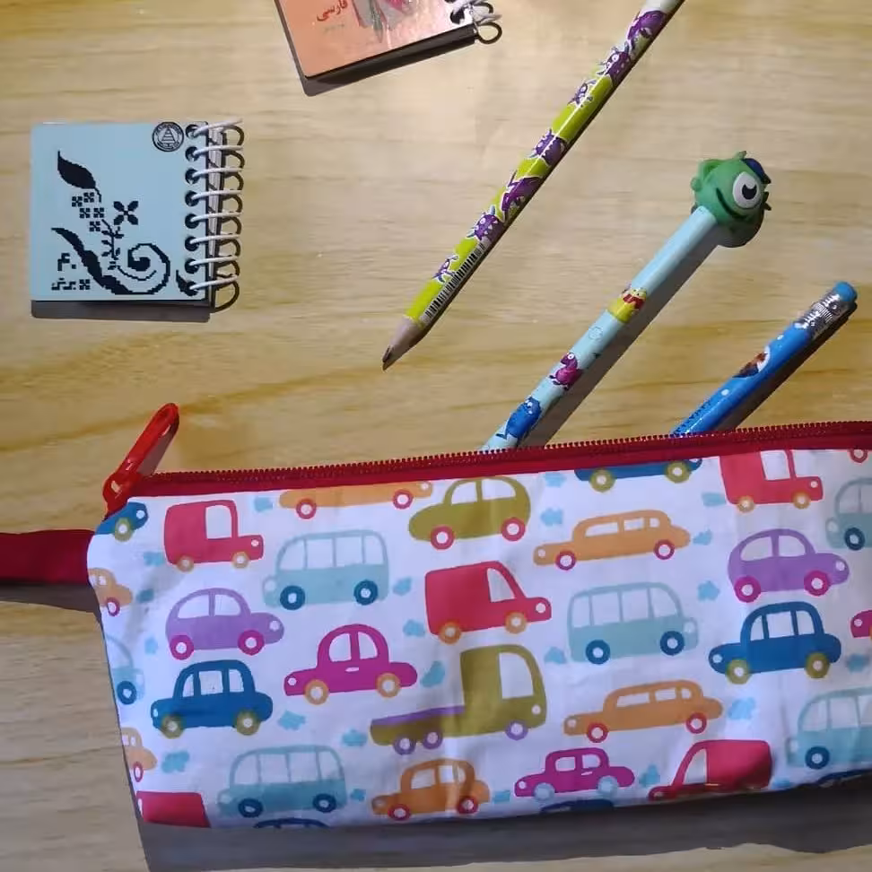 جا مدادی .جنس پارچه ای .قابل شستن .رنگ بندی متنوع 