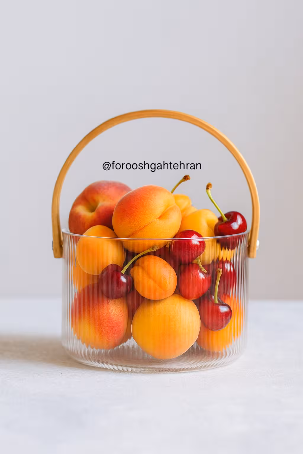 ظرف سرو پیرکس دسته چوبی