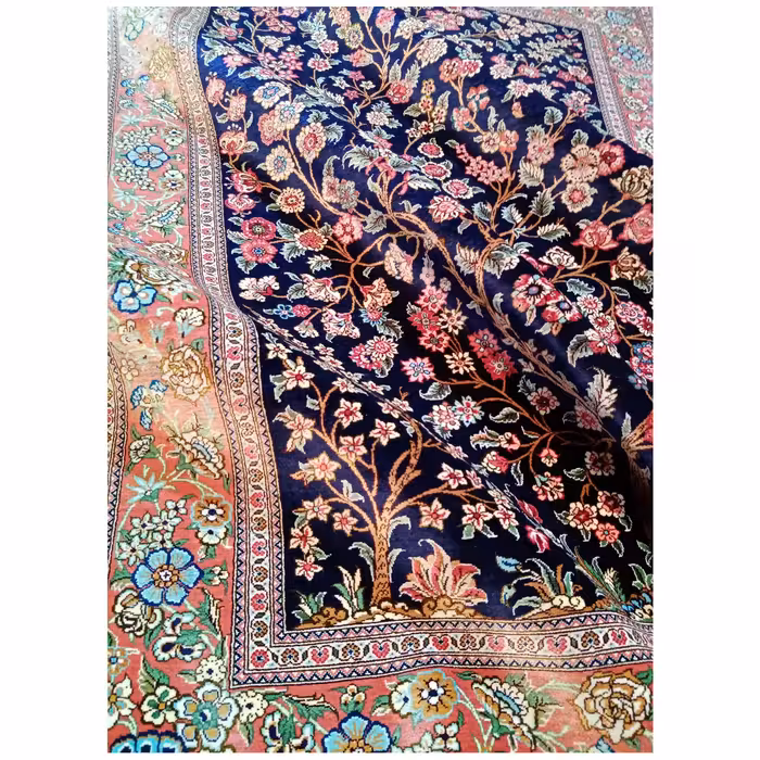 فرش دستباف ذرع و نیم مدل درختی تمام ابریشم قم کد YMM36-20