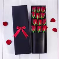 باکس گل رز قرمز غزل
