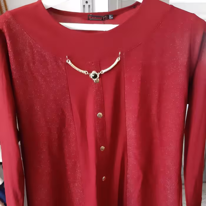 لباس قرمز برای شب یلدا