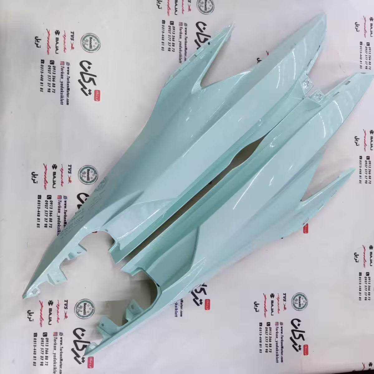 قاب ( کاور ) گیتاری زیر زین موتور طرح کلیک و طرح کلیک کویر s2 ( سبز فیروزه ای روشن ) ( جفت )
