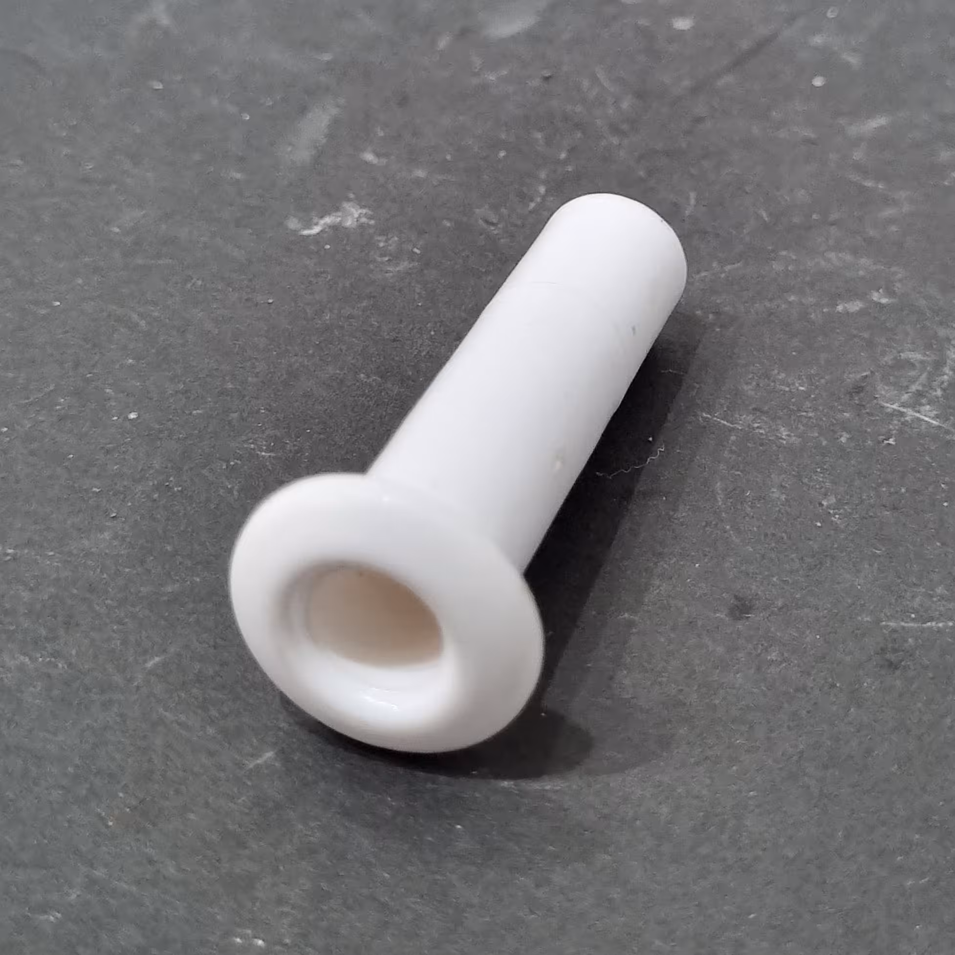 دکمه استپ پنکه وسط پیچ