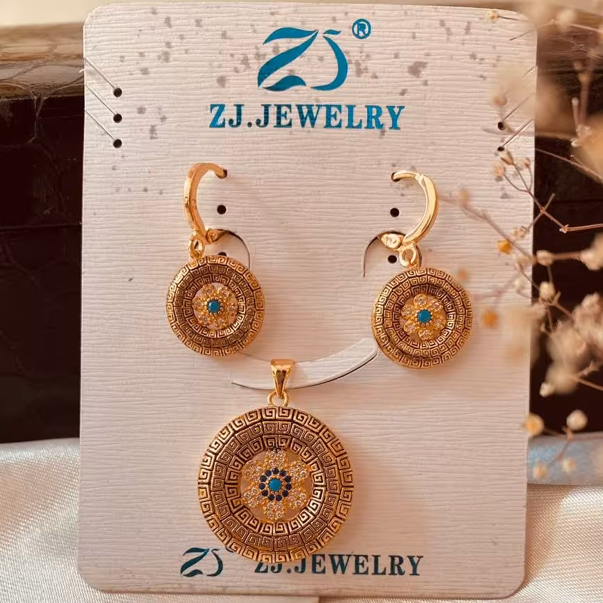 نیم ست مدل خورشیدی ورساچه و گل جنس زد جی 