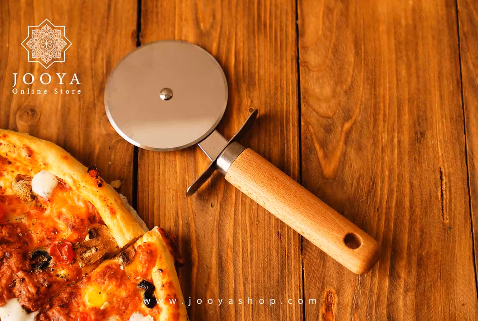 پیتزا بر مدل ماهرو