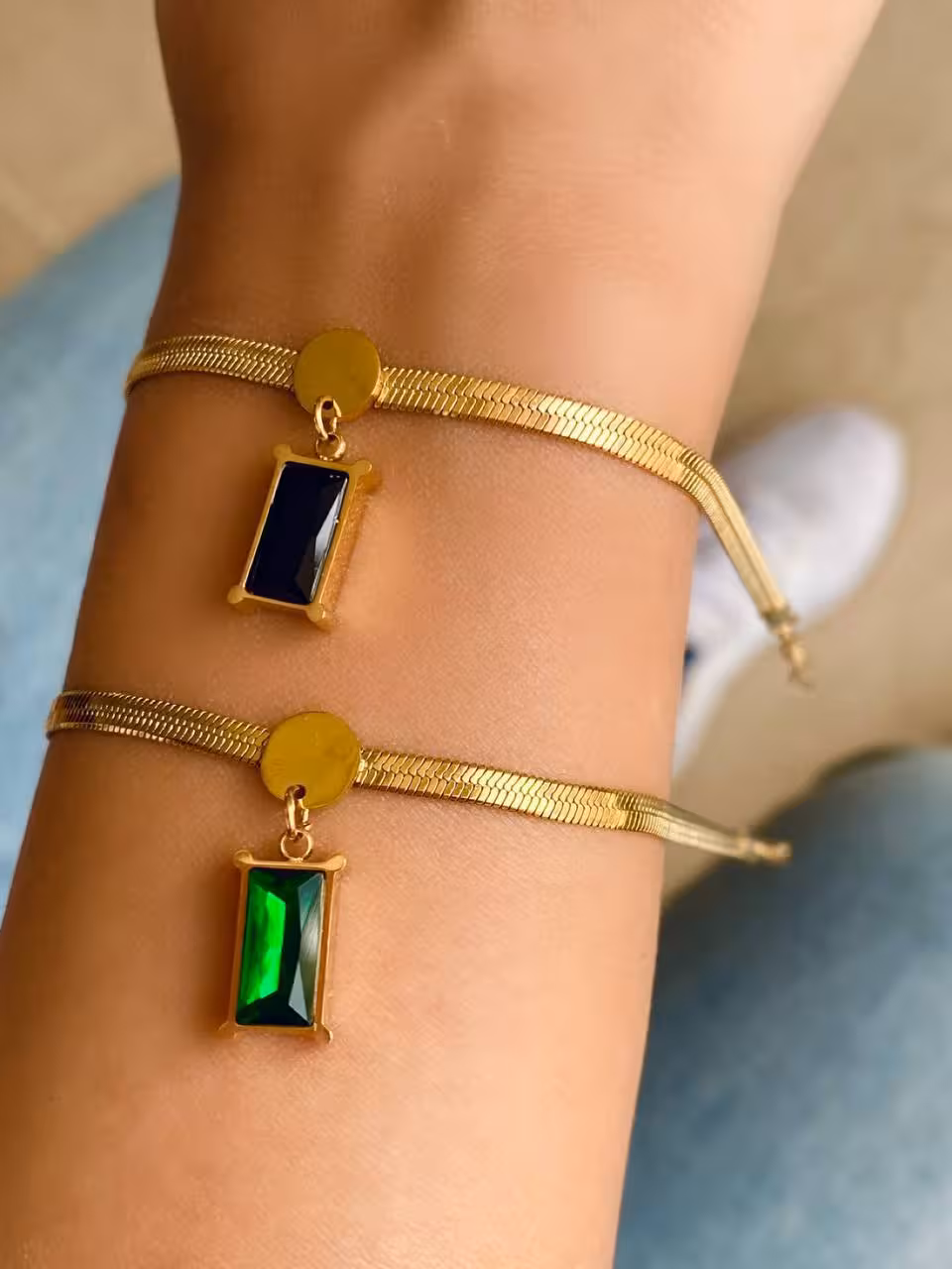 دستبند استیل ماری با آویز نگین مربعی