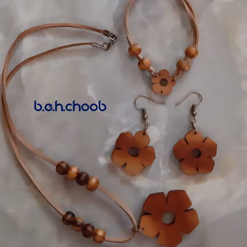 ست گردنبند، گوشواره و دستبند