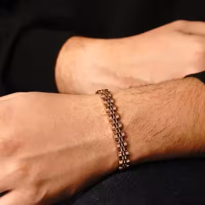 دستبند استیل رولکس. رنگ رز گلد . نوآوری در هر جزئیات..