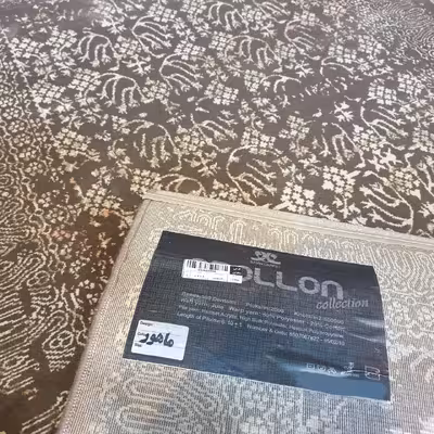 فرش ماشینی ساوین طرح 7704 زمینه گردویی