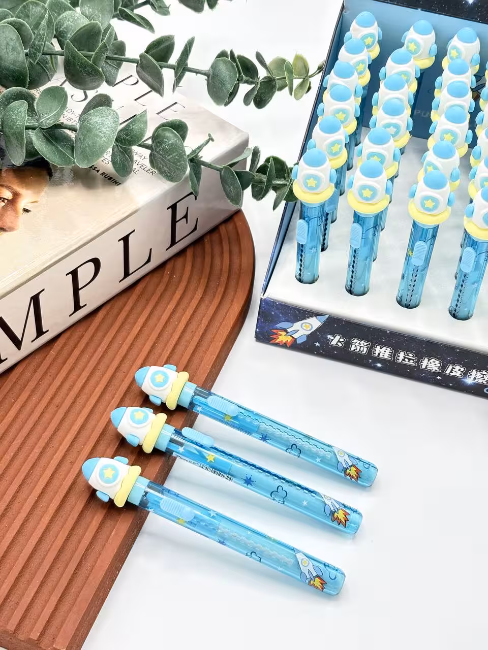 پاک کن مدرسه فضانورد آبی کیوت تک و عمده