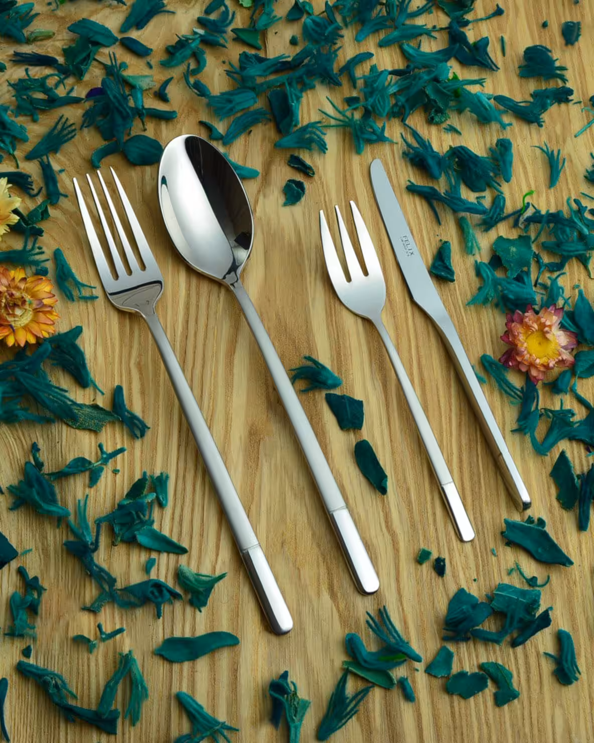 سرویس قاشق چنگال 157 پارچه فیلیکس مدل 633s