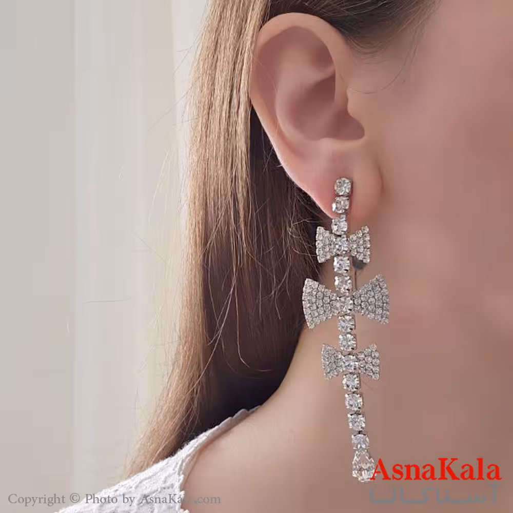 گوشواره آویز مجلسی جواهری مدل پاپیون نگین دار استیل نقره ای کد GSH15508W