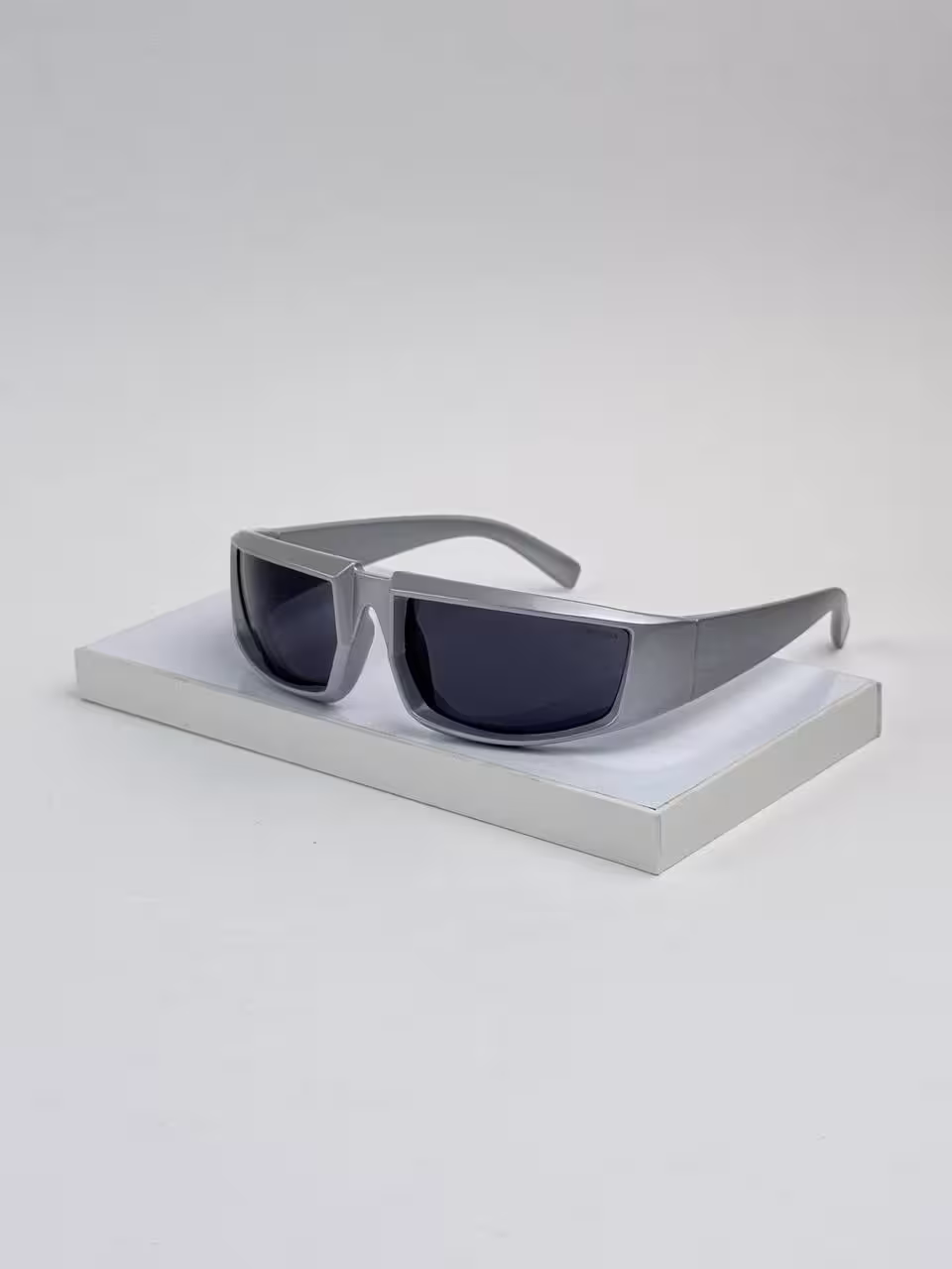 عینک آفتابی بالنسیاگا مدل BB1013