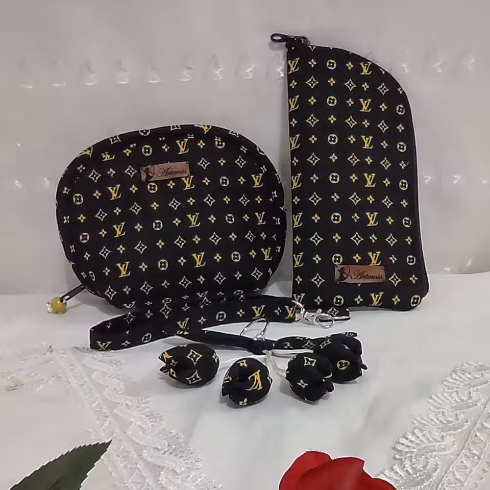 کیف لوازم ،کیف پیاده روی،جاکلیدی