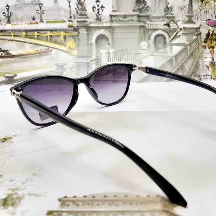 عینک آفتابی زنانه مانگو مدل A3058a1